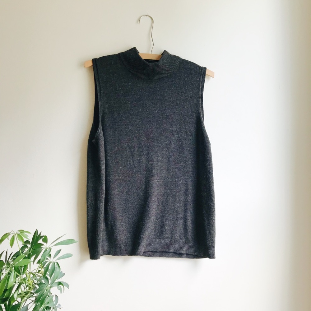 Jennifer Moore Turtleneck/Mock Neck